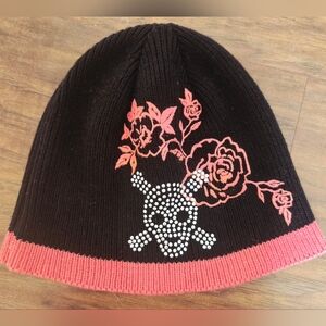Juniors Black and Pink Skull Beanie